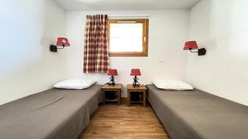 Puy-Saint-Vincent Apartment | Résidence Dame Blanche - DBA329 - APPT 1 CHAMBRE + CABINE - BALCON - 6 PERSONNES - Secteur 1800 MAE-7974