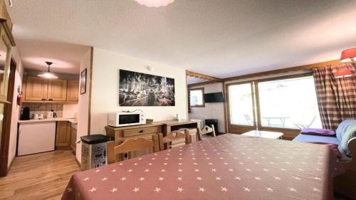 Puy-Saint-Vincent Apartment | Résidence Dame Blanche - DBA119 - APPT 1 CHAMBRE + CABINE - BALCON - 6 PERSONNES - Secteur 1800 MAE-7994