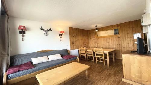 Puy-Saint-Vincent Apartment | Résidence Dame Blanche - DBA214 - APPT 1 CHAMBRE + CABINE - BALCON - 6 PERSONNES - Secteur 1800 MAE-8074