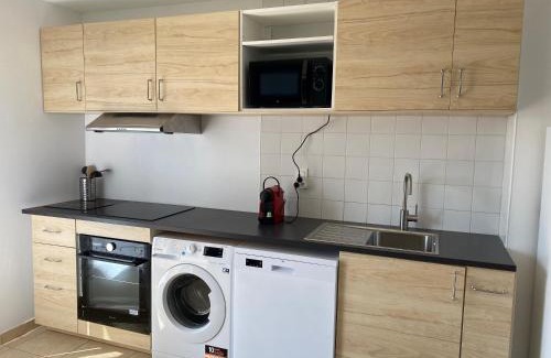 Saint-Marc-sur-Mer Apartment | Résidence Fort de l'Eve - T2 à 380m plage M Hulot et commerces - St Marc sur Mer idéal famille proche La Baule P0rnichet - Terrasse et parking privés