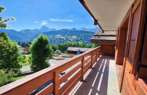 Notre-Dame-de-Bellecombe Apartment | Résidence Les Belles Roches - Appartement six personnes au centre du village MAE-2994