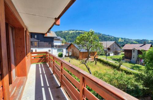 Notre-Dame-de-Bellecombe Apartment | Résidence Les Belles Roches - Appartement six personnes au centre du village MAE-2994