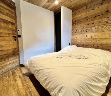 Notre-Dame-de-Bellecombe Apartment | Résidence La Verdache - Appartement de standing au coeur de village MAE-2354