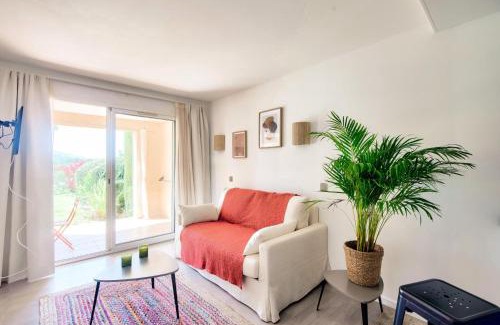 Pont Royal Apartment | Résidence Hôtel du Golf de Pont Royal - maeva Home - Appartement avec jardin 2 pièces 4 personnes - Prestige - super Home MAE-8891