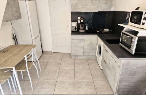 Port Leucate Villa | Résidence Hawai 1 - VILLA T1 MEZZ 4 couchages PORT LEUCATE. Réf: 7H1 444 MAE-1861