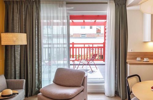 Biarritz Hotel | Résidence Kemaris