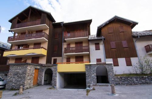 Valloire Apartment | Résidence La Demeurance - 2 pièces cabine + mezzanine 6 personnes exposé ouest MAE-7934
