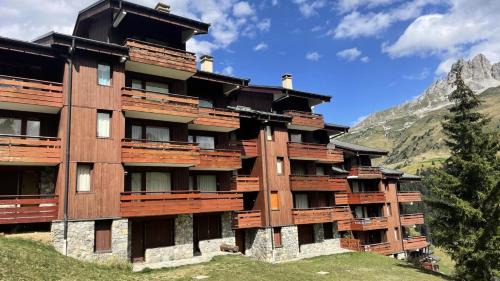 Meribel-Mottaret Apartment | Résidence La Saulire - Studette pour 2 personnes à Meribel Mottaret dans le quartier du Laitelet, au pied des pistes MAE-2158