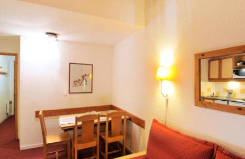 Bellentre Apartment | Résidence Le Carrousel - Studio fonctionnel · Skis aux pieds · Vue vallée MAE-3739