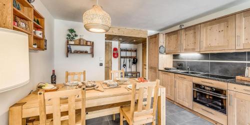 Champagny-en-Vanoise Apartment | Résidence Les Nouveaux Alpages - Appartement 4 pièces 8 pers. MAE-9184