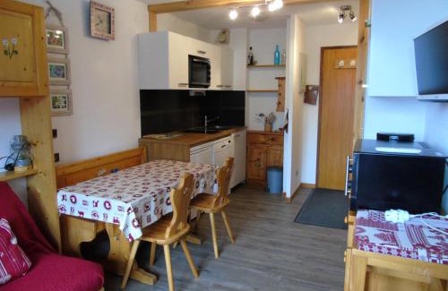 Valfrejus Apartment | Résidence Melezets - Studio pour 4 Personnes MAE-5234