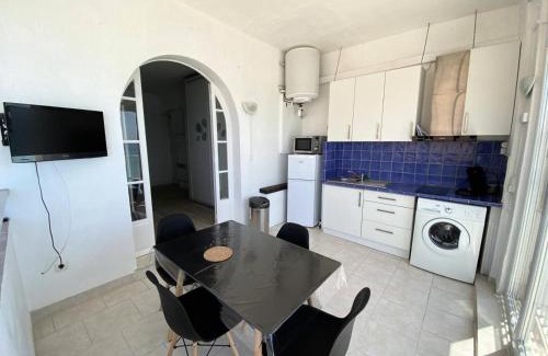 Les Lecques Apartment | Résidence Oustalet - T2 Panoramique sur la mer à St Cyr Sur mer MAE-2824
