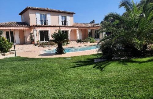 Valescure Apartment | Résidence Parc Golf Esterel - maeva Home - Villa spacieuse climatisée 5 pièces 8 personnes - Exclusive - super Home MAE-1243