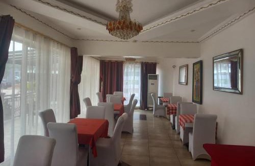 Pointe-Noire Hotel | Résidence Roberta