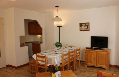 La Perriere Apartment | Résidence Saboia B54 Clés Blanches Courchevel