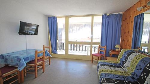 Puy-Saint-Vincent Apartment | Résidence Sapporo - SAP408 - STUDIO COIN MONTAGNE - 4 PERSONNES AVEC BALCON SUD MAE-8904