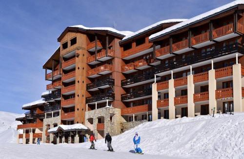 Belle Plagne Apartment | Résidence Themis - Studio chaleureux et tout confort · Ski aux pieds · Vue pistes · Casier à skis MAE-3630