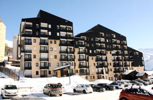 Les Menuires Apartment | Résidence Villaret - Appartement lumineux · Départ et retour skis aux pieds · Terrasse de plain pied MAE-2454