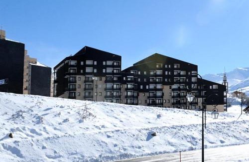 Les Menuires Apartment | Résidence Villaret - Appartement lumineux · Départ et retour skis aux pieds · Terrasse de plain pied MAE-2454