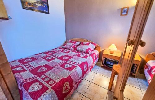 Les Menuires Apartment | Résidence Villaret - Grand studio 4 personnes aux pieds des pistes, vue montagne. MAE-8891