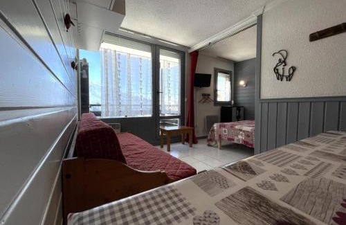 Les Menuires Apartment | Résidence Villaret - Grand studio 4 personnes aux Menuires - accès 3 Vallées MAE-5734