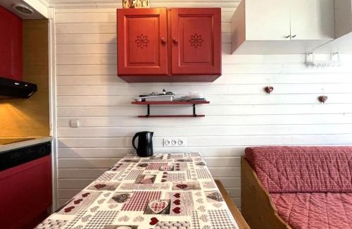 Les Menuires Apartment | Résidence Villaret - Grand studio 4 personnes aux Menuires - accès 3 Vallées MAE-5734