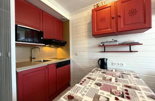 Les Menuires Apartment | Résidence Villaret - Grand studio 4 personnes aux Menuires - accès 3 Vallées MAE-5734