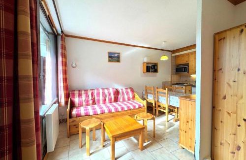 Les Menuires Apartment | Résidence Villaret - Studio cabine 4 personnes avec vue sur les pistes MAE-5014