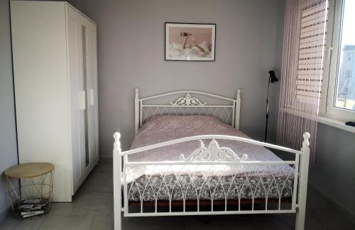 Klodzko Miasto Apartment | Różowe sny