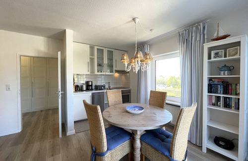 Borkum Apartment | Rückzug in die Natur: Gemütliche Ferienwohnung an den Borkumer Dünen