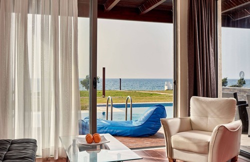 Fanes House | R 1020 Suite with Private Pool All Inclusive Free Cancellation