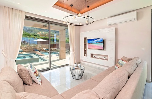 Kavallos Villa | R 1352 Minoas Grand Villa