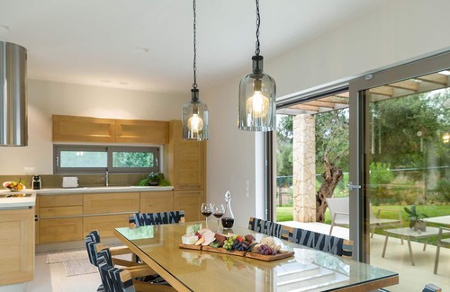 Chalikounas Villa | R 1385 Natumo Villa with Automatic security gate, Fireplace & Private swimming pool
