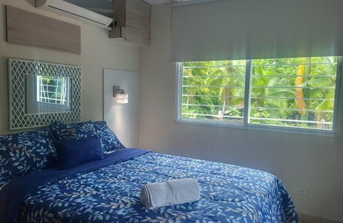 El Cangrejo Apartment | R.504 Hermoso estudio, con cocina y baño privado.