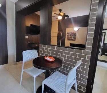 El Cangrejo Apartment | R.7-7 Lindo estudio de 2 recámaras, zona turística