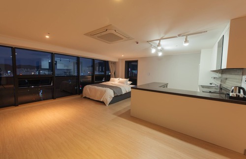 Yeosu Hotel | R&B Business Hotel