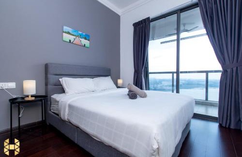 Central District Apartment | R&F Princess Cove CIQ Premium Sea & City view Suites by NEO