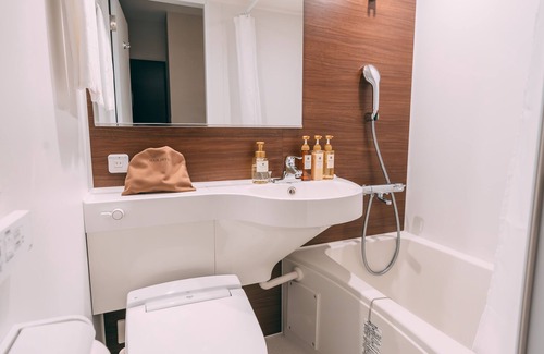 Minamisenba Hotel | R Hotel Honmachi