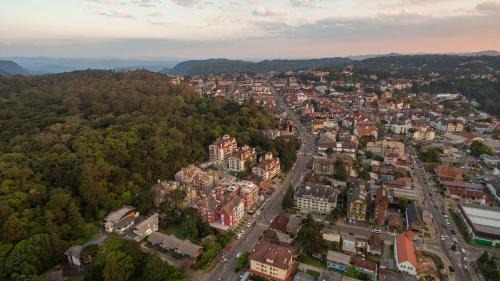 Vila Suica Apartment | R. Orquídeas 103A - Apê na Borges Medeiros Gramado