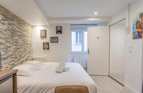 Quartier Hyper-Centre Apartment | R’Studio 18 Hyper Centre
