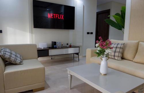 Belvedere Apartment | R104- Luxurious Penthouse with Incredible Sea View
