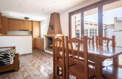 El Roc de Sant Gaieta Villa | R145 Villa en Roda de Bera