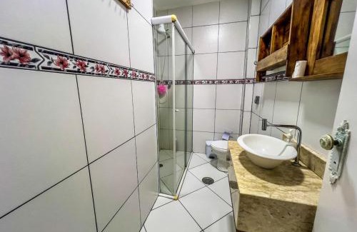 Parque Enseada Apartment | R5 · Enseada e próximo a praia Eden