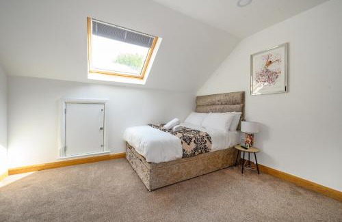 Batley House | -RA7B- For your relaxed and Cosy stay with Free WiFi