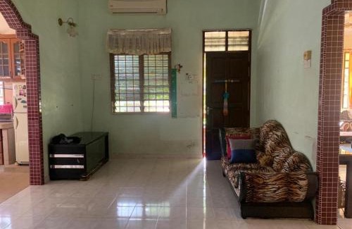 Kampung Kubang Parit Villa | Raa homestay