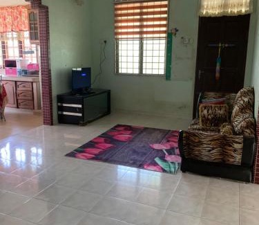 Kampung Kubang Parit Villa | Raa homestay