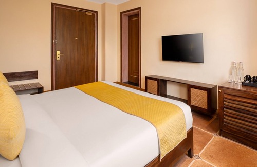 Mat Hotel | Raasvan Vrindavan AM Hotel Kollection