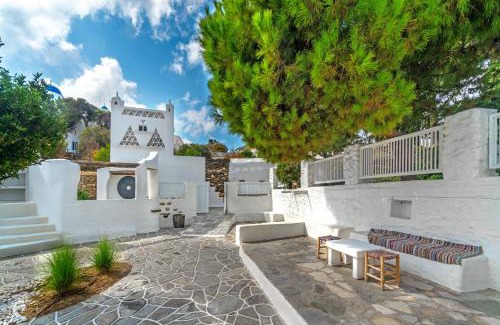 Apollonia House | Rabagas Suites Luxury - In The Heart of Sifnos