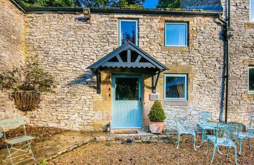 Bakewell House | Rabbit Hut