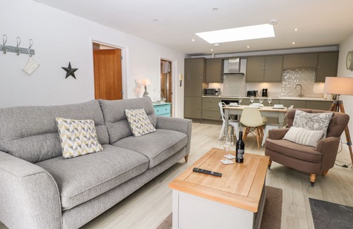 Fareham Cottage | RABBIT'S WARREN, luxury holiday cottage in Titchfield Common